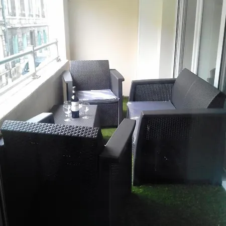 Plein Coeur Chartrons- Ascenseur Et 2 Places De Parking Apartament *